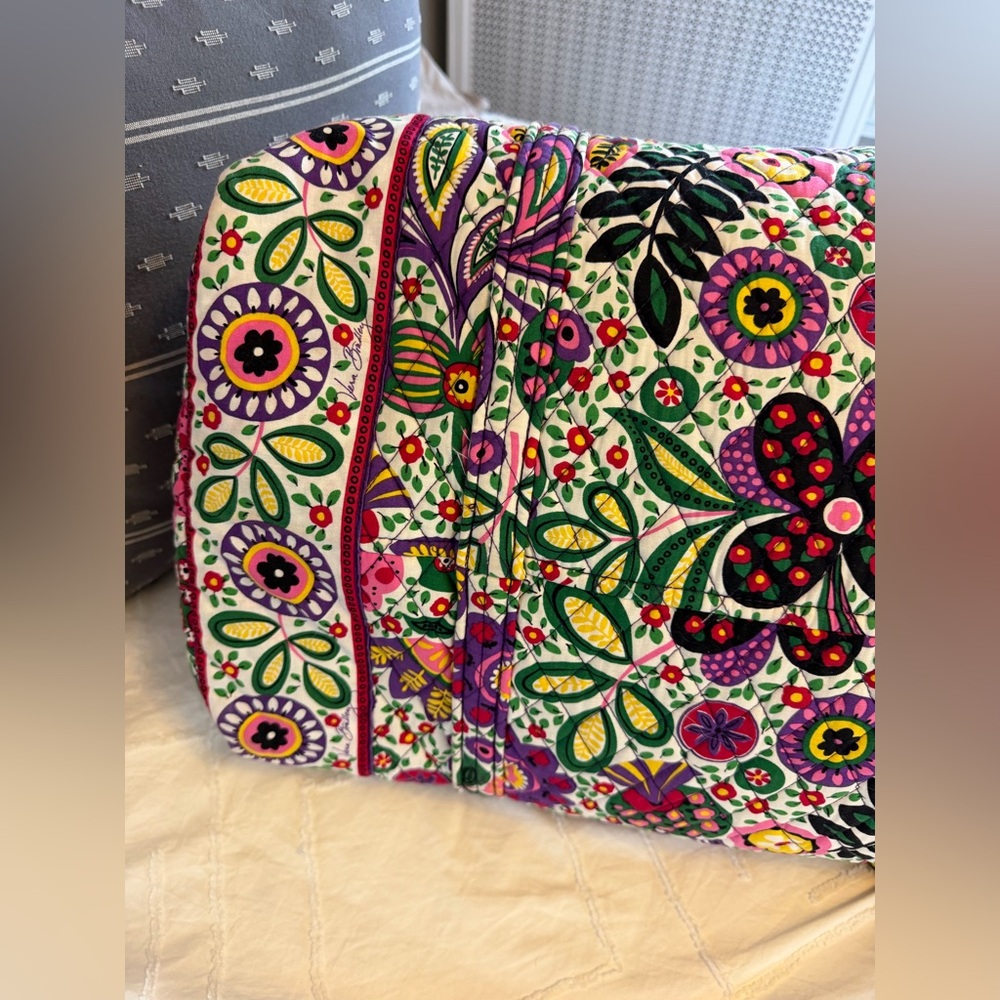 Vera Bradley Viva La Vera Large Floral Cotton Overnight Weekender Bag Excellent! - Picture 8 of 12